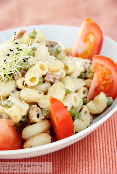 Vegan macaroni salad