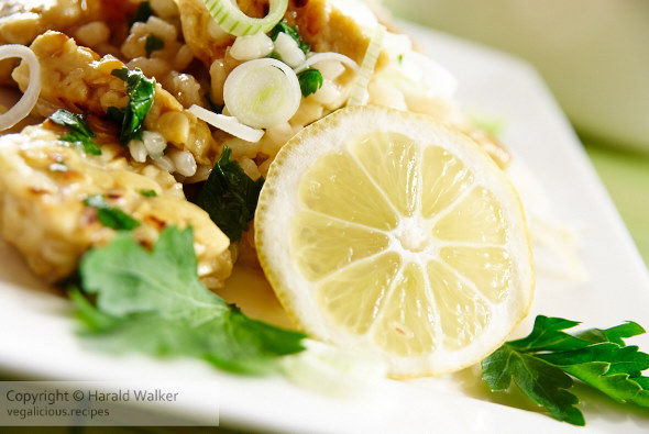 Lemon risotto with tempeh