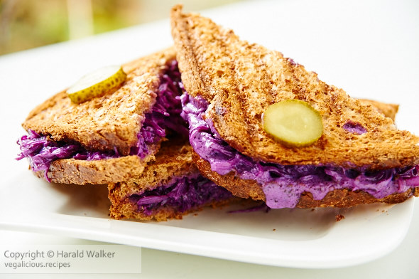 Red Cabbage Sandwiches