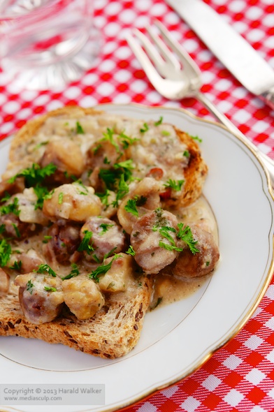 Chestnuts on Toast with Soy Creamy Wine Sauce