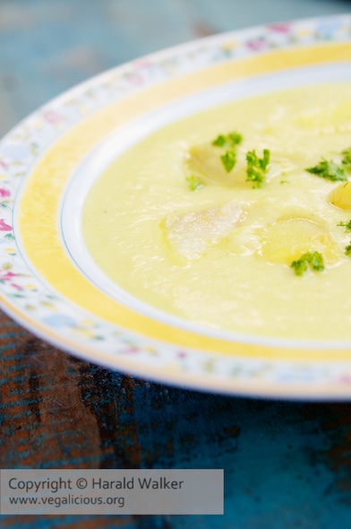 Lightly Curried Pear and Parsnip Soup